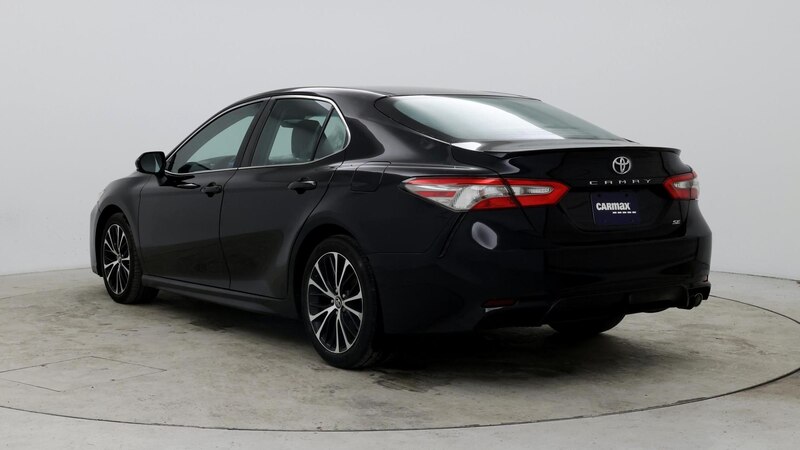 2018 Toyota Camry SE 2