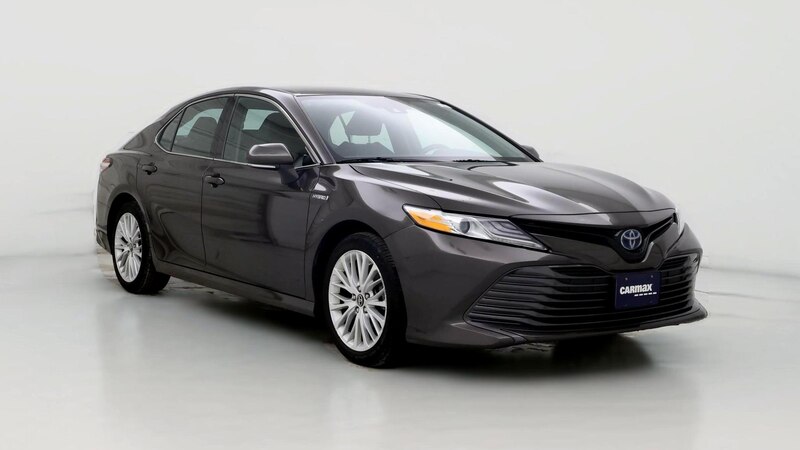 2019 Toyota Camry XLE Hero Image