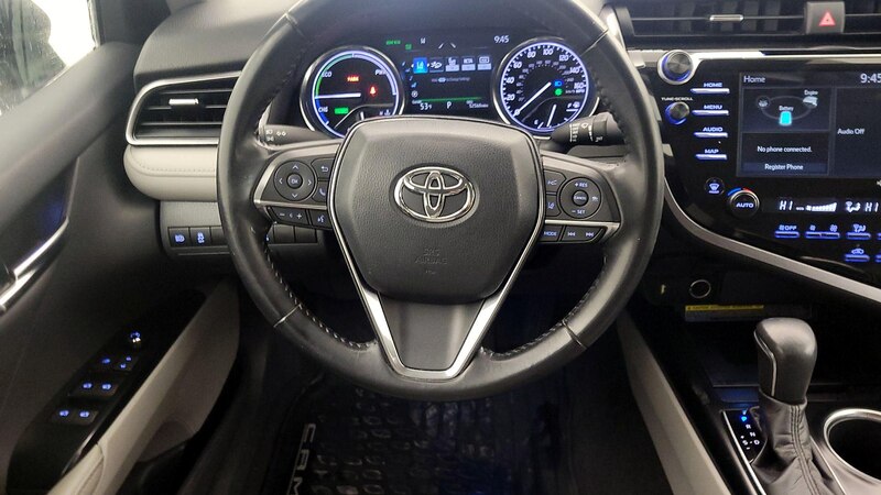 2019 Toyota Camry XLE 10