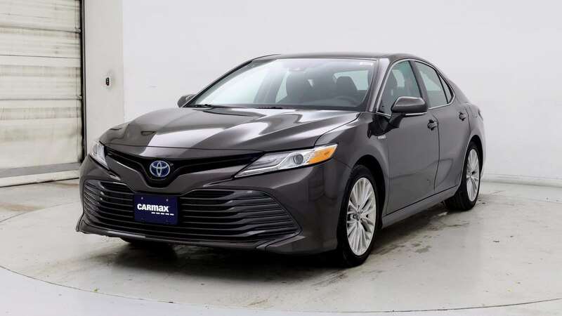 2019 Toyota Camry XLE 4