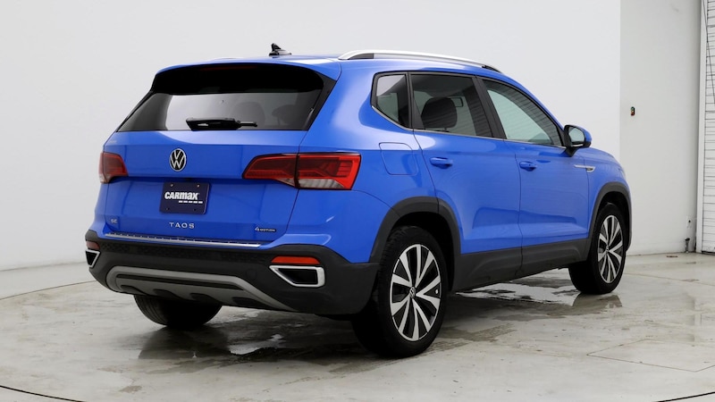 2022 Volkswagen Taos SE 8