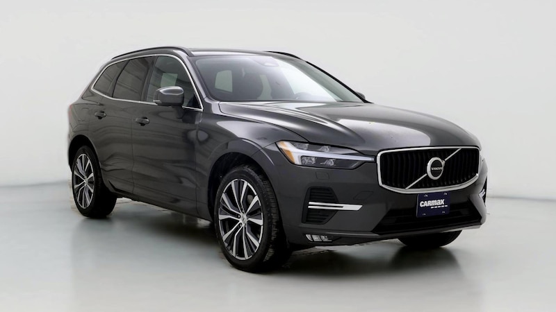 2022 Volvo XC60 B5 Momentum Hero Image