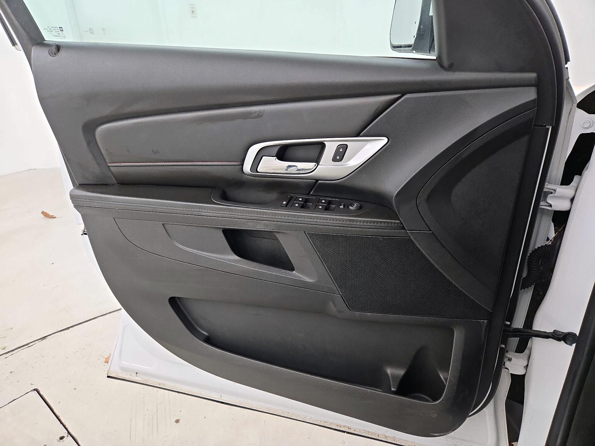 Thumbnail: 2016 GMC Terrain - 12