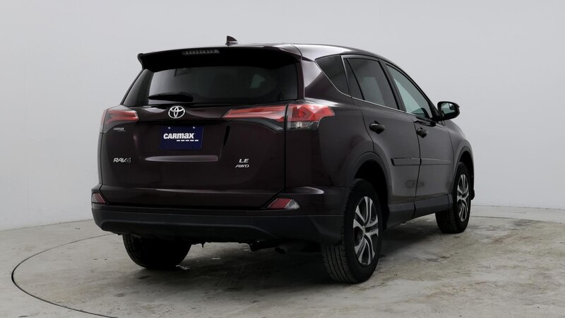 2018 Toyota RAV4 LE 8