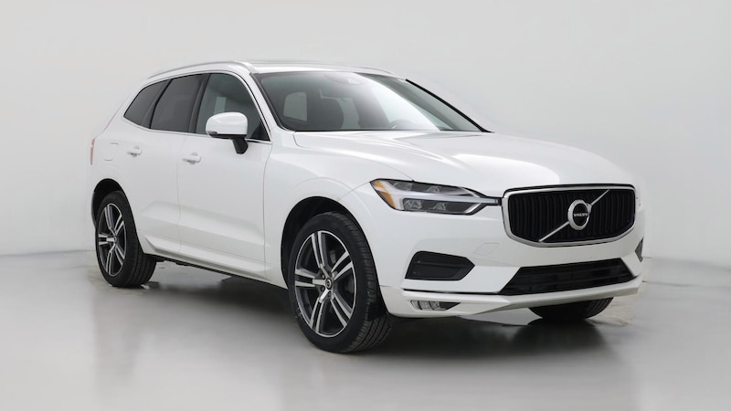 2021 Volvo XC60 T6 Momentum Hero Image