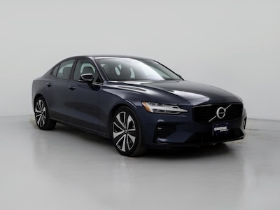 2022 Volvo S60 B5 Momentum -
                Boston, MA