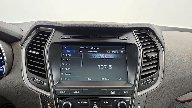 2018 Hyundai Santa Fe Limited 16