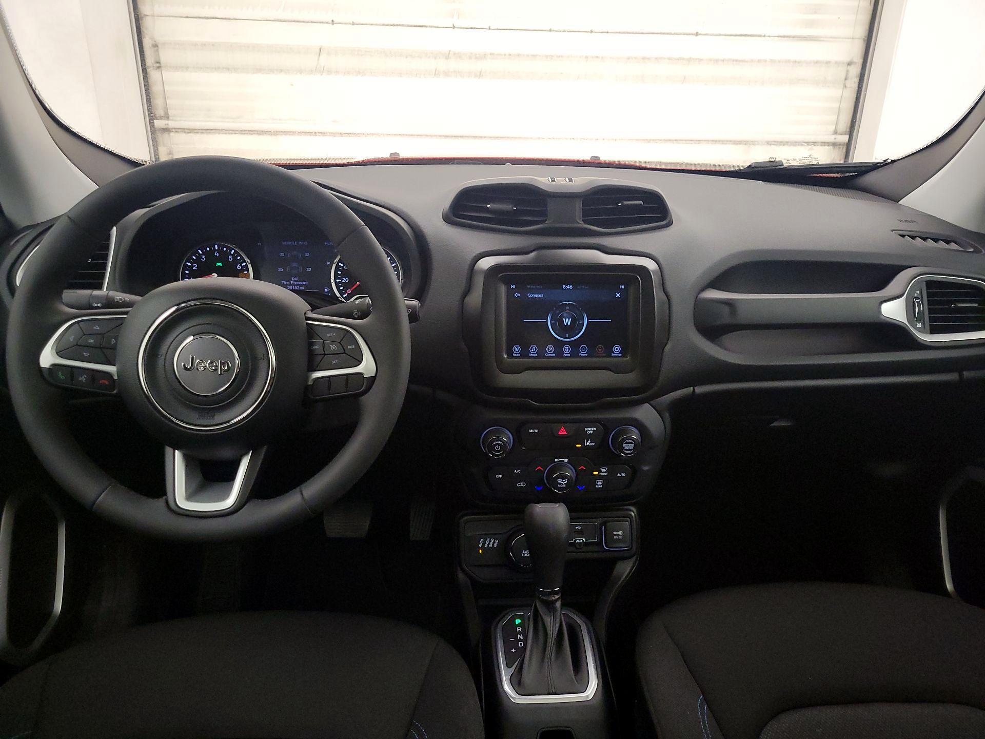 Thumbnail: 2021 Jeep Renegade - 9