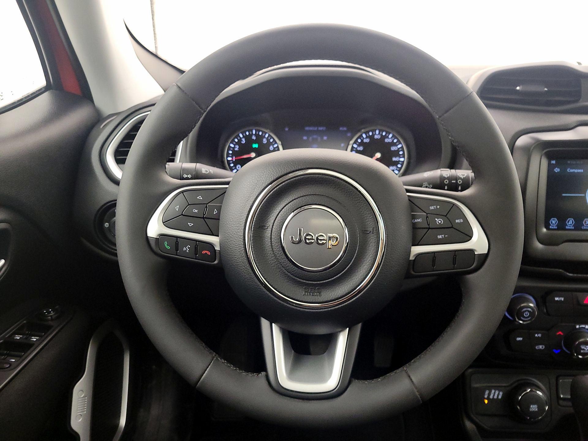 Thumbnail: 2021 Jeep Renegade - 10