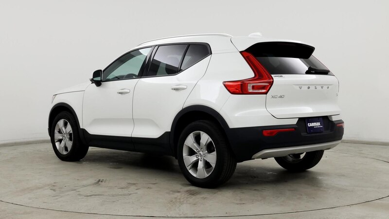 2022 Volvo XC40 T4 Momentum 2