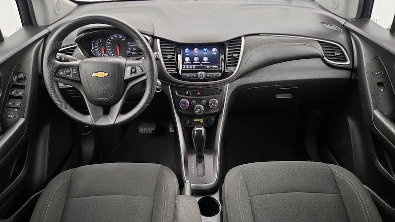 2021 Chevrolet Trax LS 9