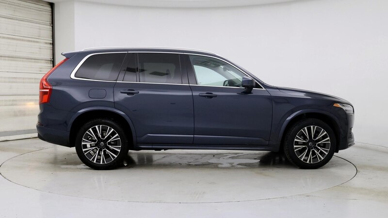 2022 Volvo XC90 T6 Momentum 7