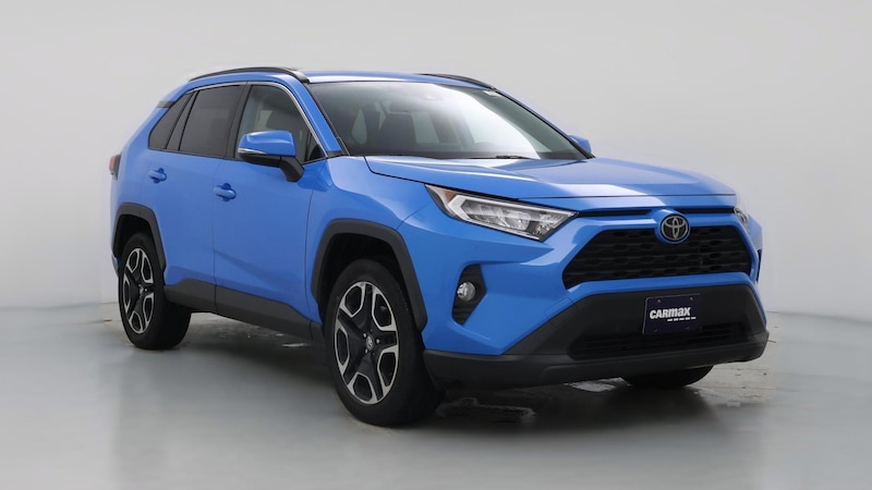 2020 Toyota RAV4 XLE Hero Image