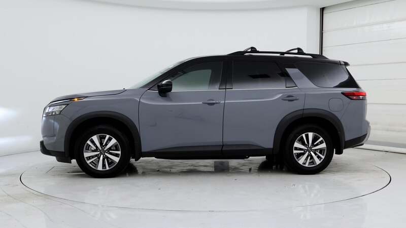 2022 Nissan Pathfinder SL 3