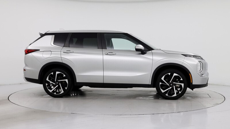 2022 Mitsubishi Outlander SE 7