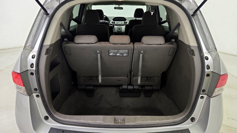 2015 Honda Odyssey LX 21