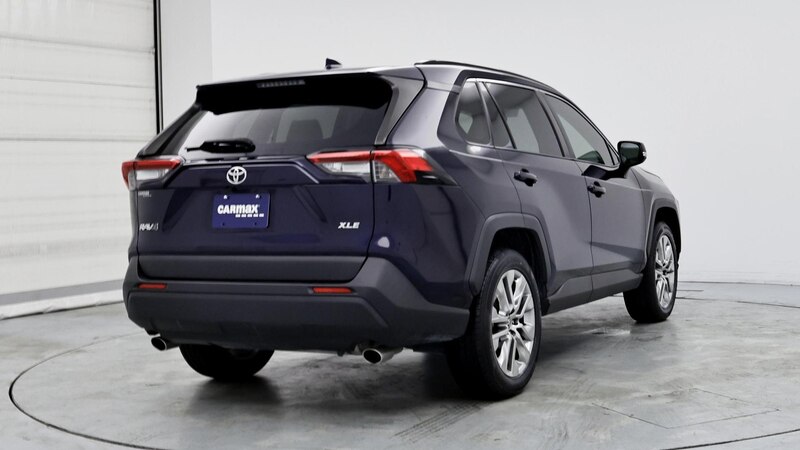 2021 Toyota RAV4 XLE Premium 8