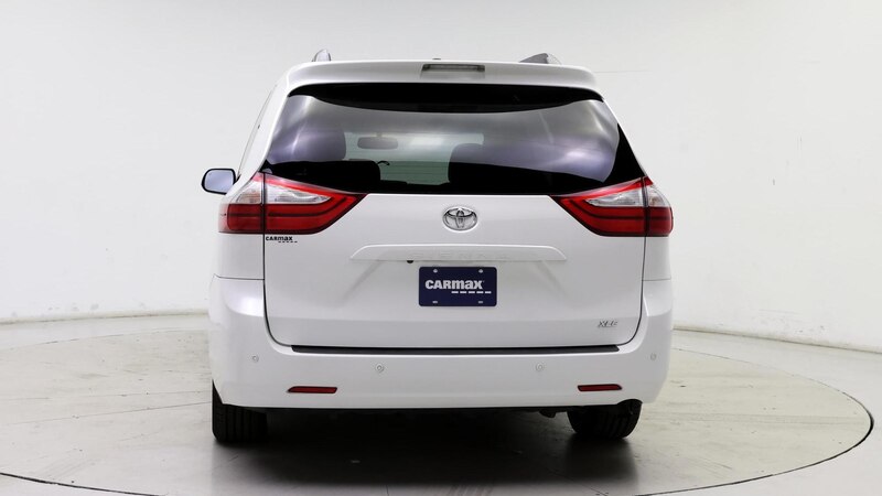 2015 Toyota Sienna XLE Premium 6