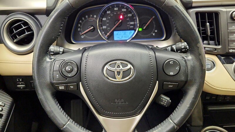 2015 Toyota RAV4 Limited 10