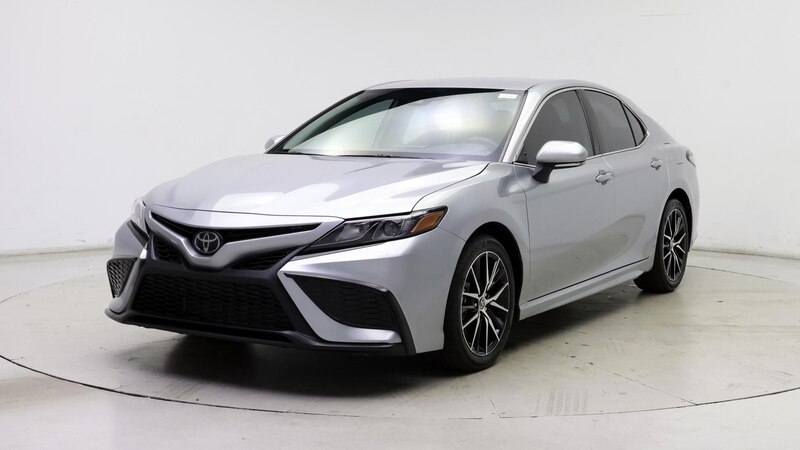 2024 Toyota Camry SE 4