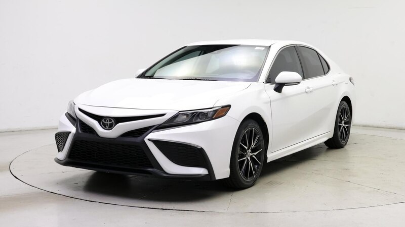 2022 Toyota Camry SE 4