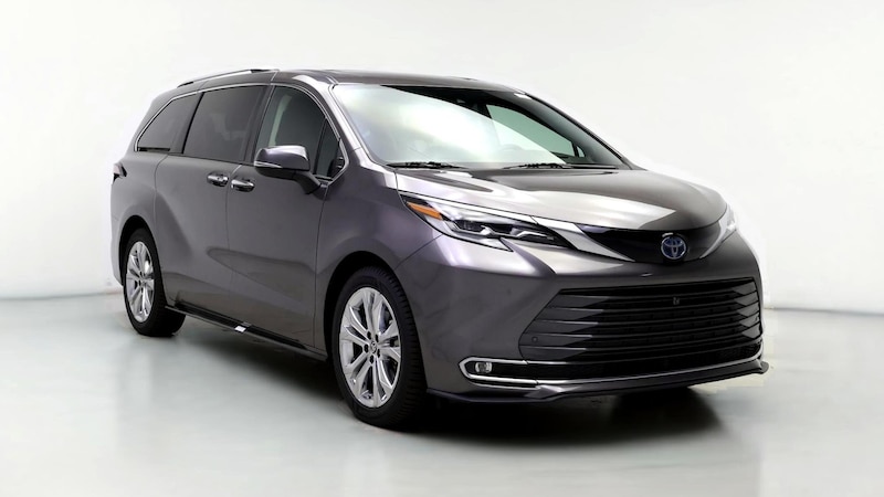 2022 Toyota Sienna Platinum Hero Image