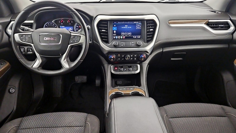 2022 GMC Acadia SLE 9