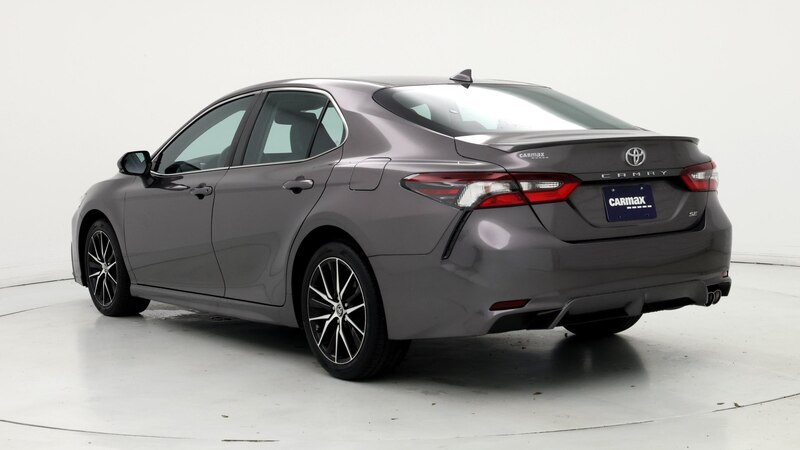 2022 Toyota Camry SE 2