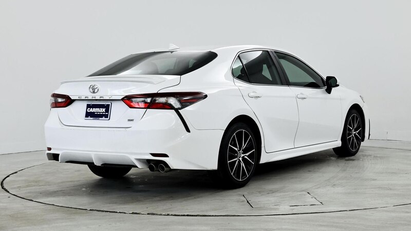 2021 Toyota Camry SE 8