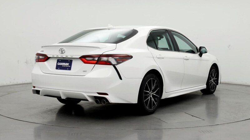 2022 Toyota Camry SE 8