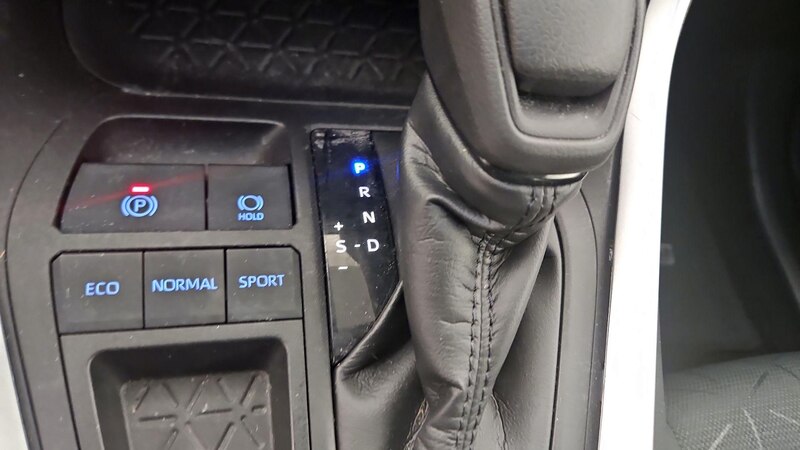 2021 Toyota RAV4 XLE 17