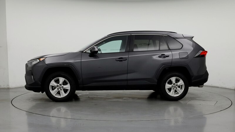 2021 Toyota RAV4 XLE 3