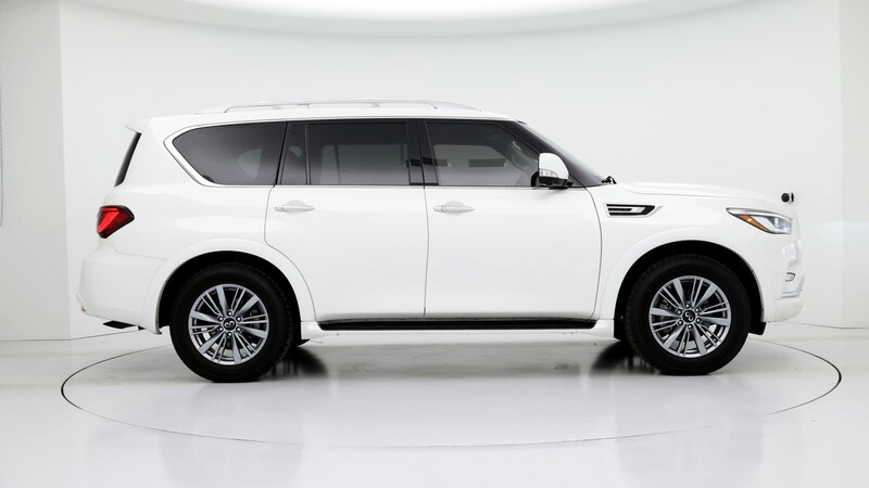 2023 INFINITI QX80 Luxe 7