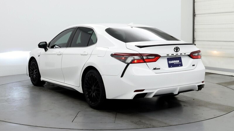 2021 Toyota Camry SE 2