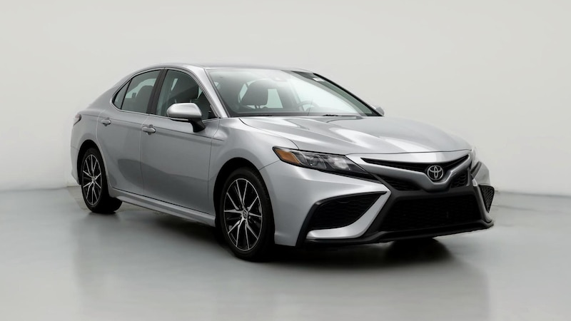 2024 Toyota Camry SE Hero Image