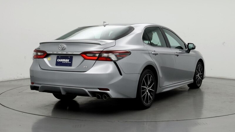 2024 Toyota Camry SE 8