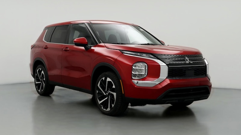 2022 Mitsubishi Outlander ES Hero Image