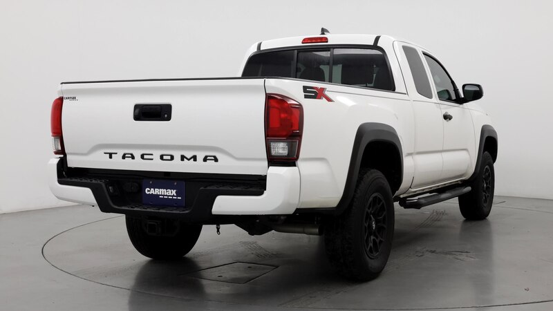 2022 Toyota Tacoma SR 8