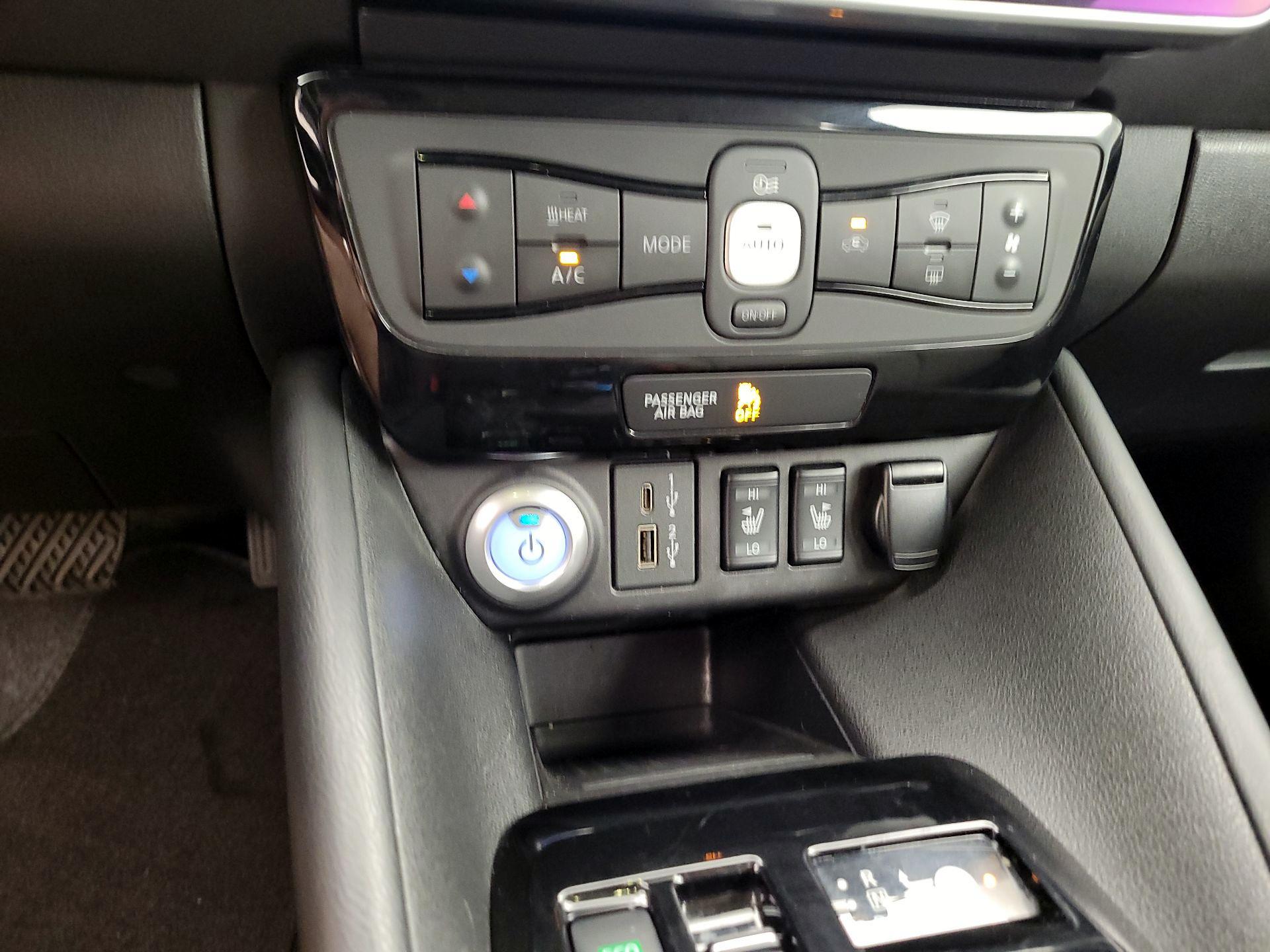 Thumbnail: 2021 Nissan Leaf - 18