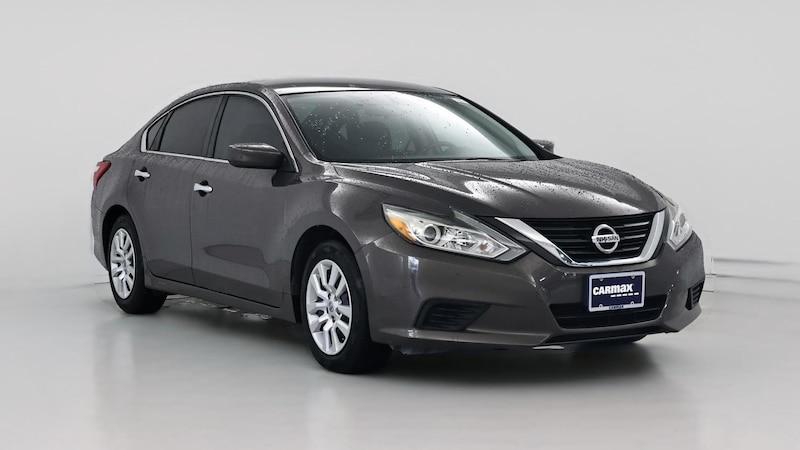 2017 Nissan Altima S Hero Image