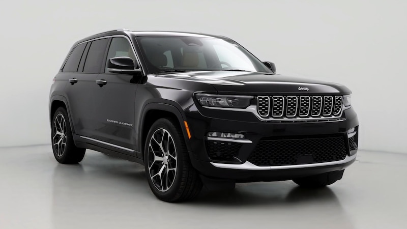 2022 Jeep Grand Cherokee Summit Hero Image