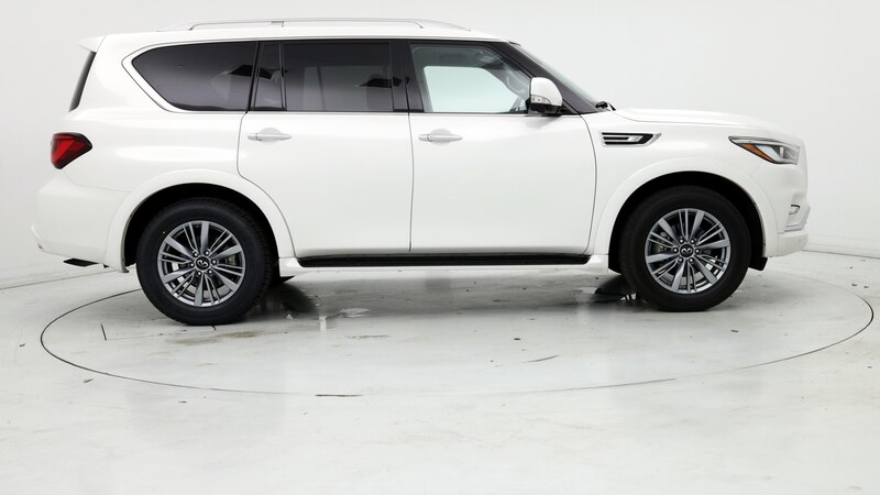 2023 INFINITI QX80 Luxe 7