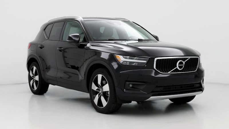 2021 Volvo XC40 T5 Momentum Hero Image