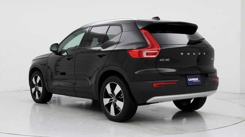 2021 Volvo XC40 T5 Momentum 2