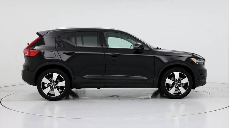 2021 Volvo XC40 T5 Momentum 7