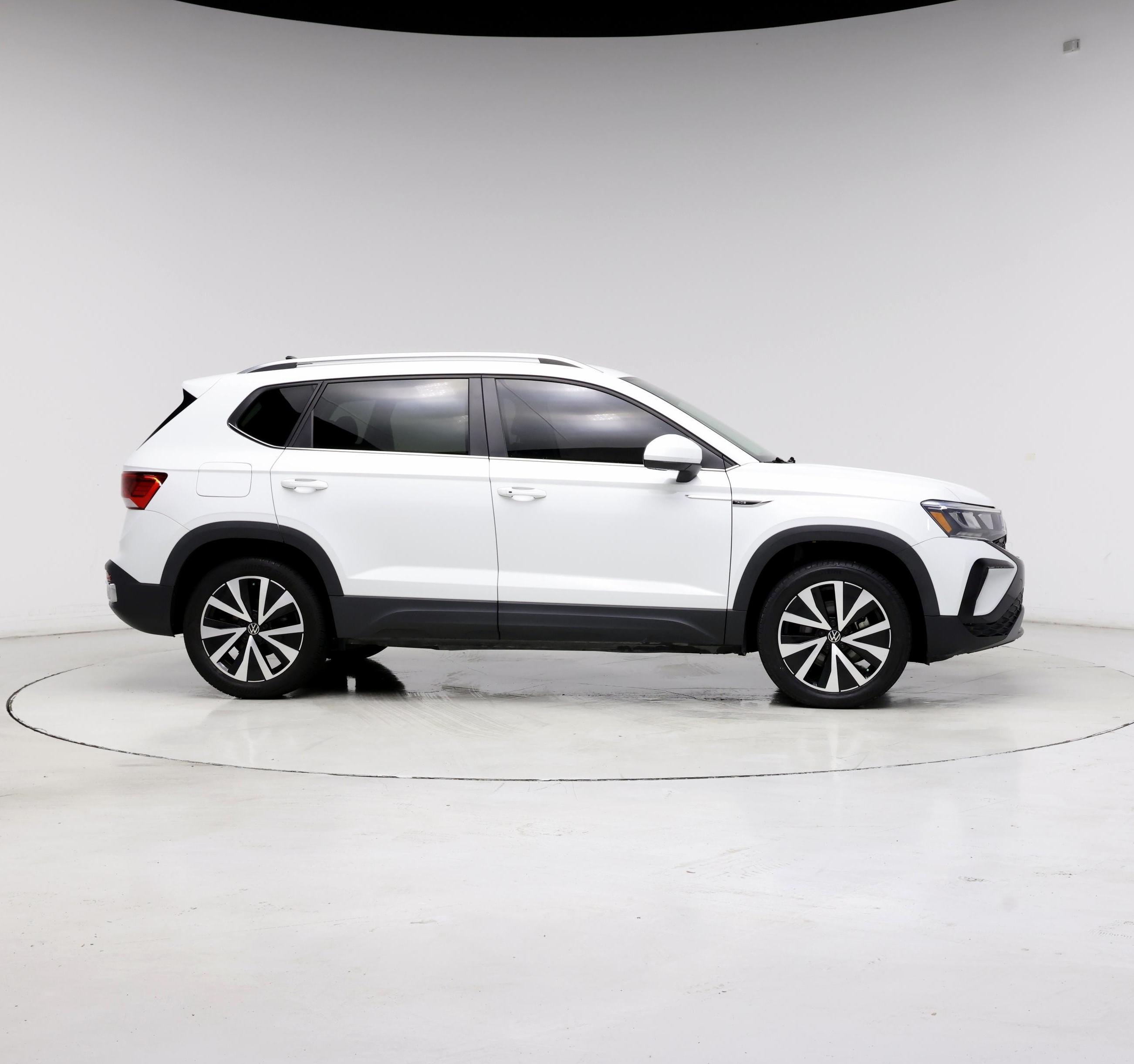 Thumbnail: 2022 Volkswagen Taos - 7