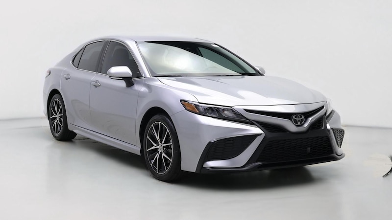 2024 Toyota Camry SE Hero Image