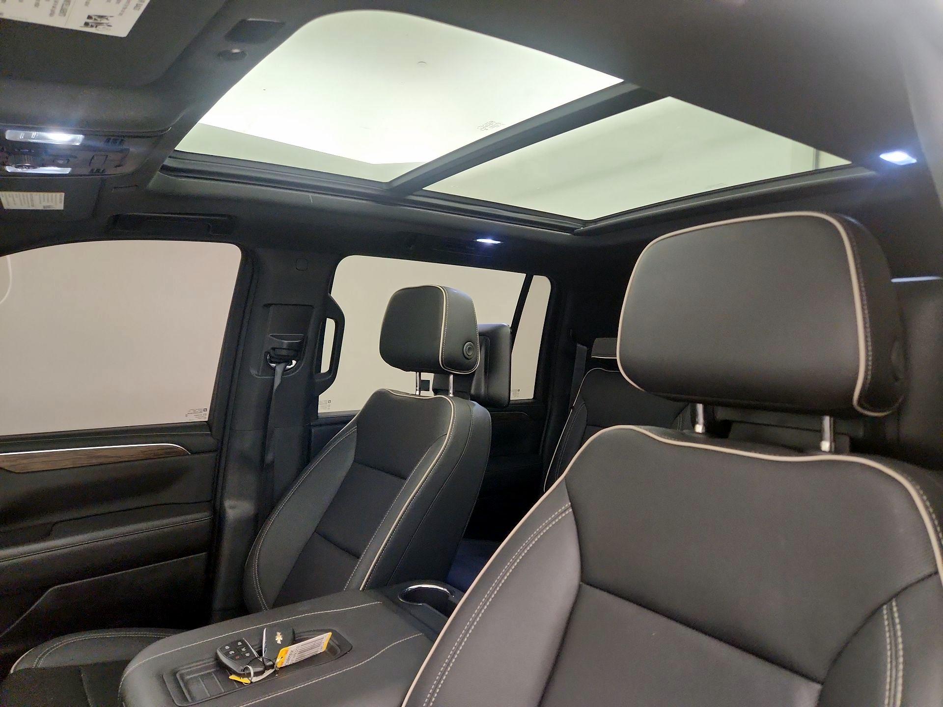 Thumbnail: 2023 Chevrolet Suburban - 20