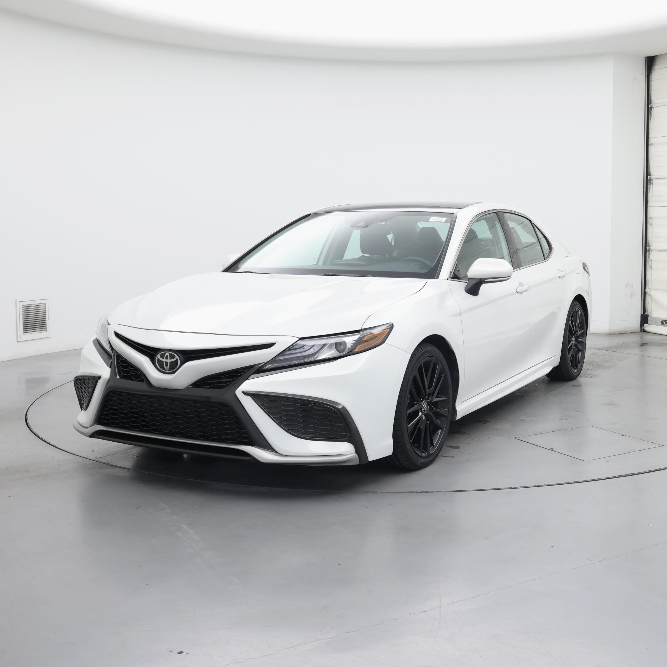 Thumbnail: 2022 Toyota Camry - 4