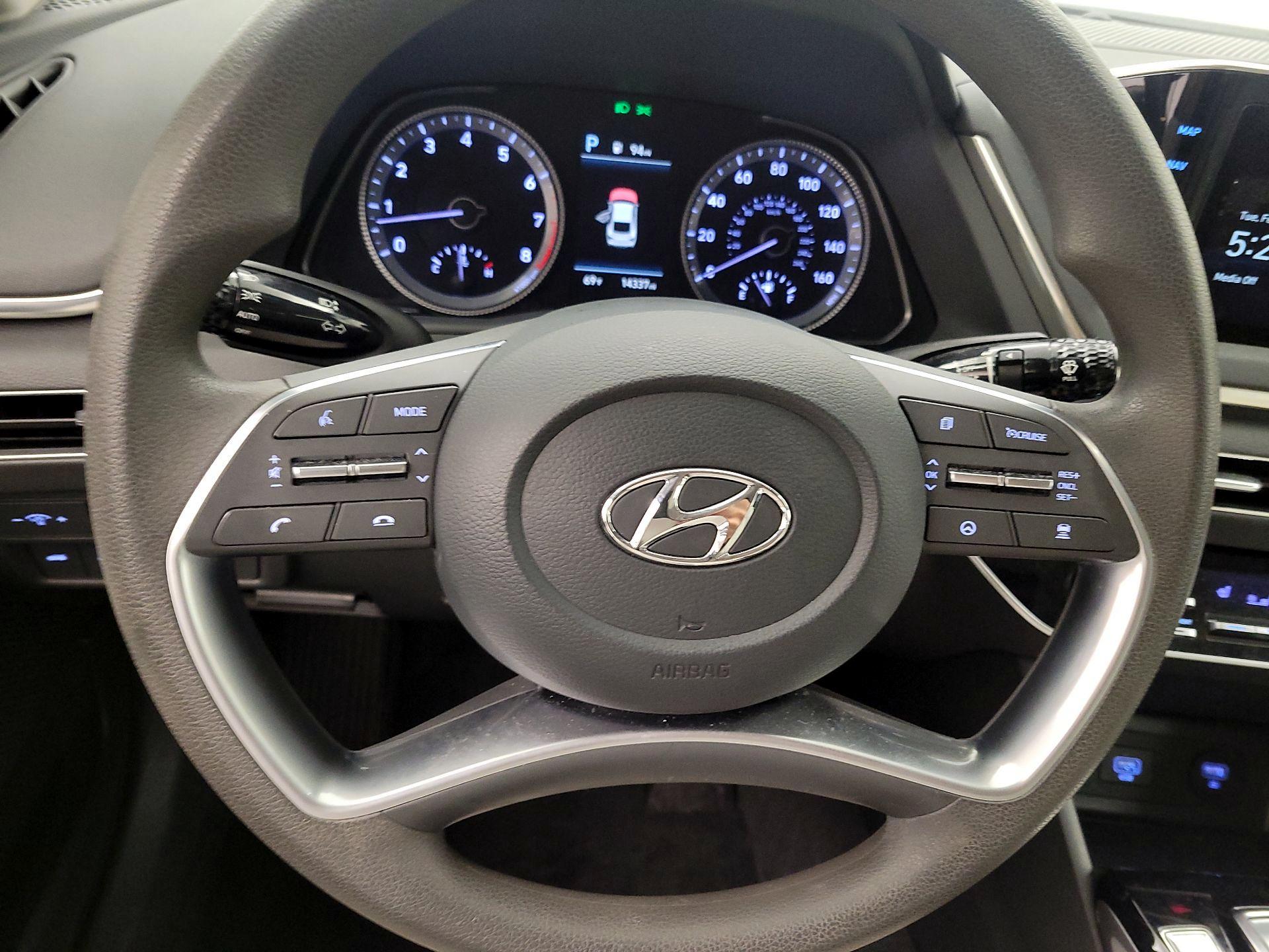 Thumbnail: 2023 Hyundai Sonata - 10